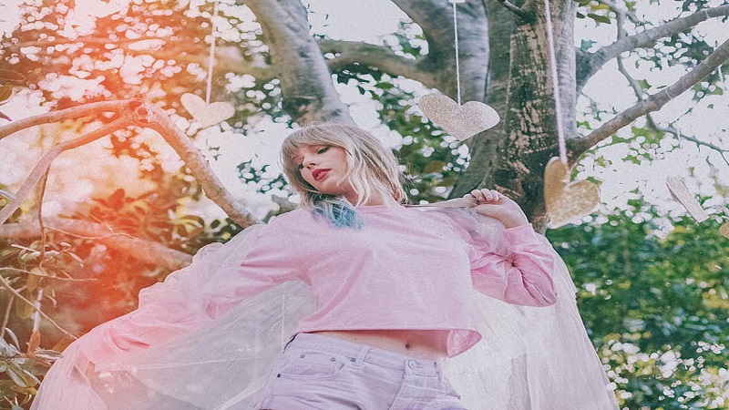 aesthetic:qgijenkfgs4= taylor swift